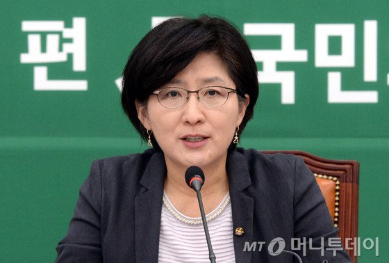 2일 오전 서울 여의도 국회에서 열린 국민의당 구의역 스크린도어 청년근로자 사망사고 대책 특별위원회의에서 박주현 위원장이 모두발언을 하고 있다.2016.6.2/뉴스1 <저작권자 © 뉴스1코리아, 무단전재 및 재배포 금지>