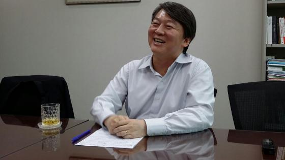안철수 국민의당 전 대표 인터뷰/사진=지영호 기자