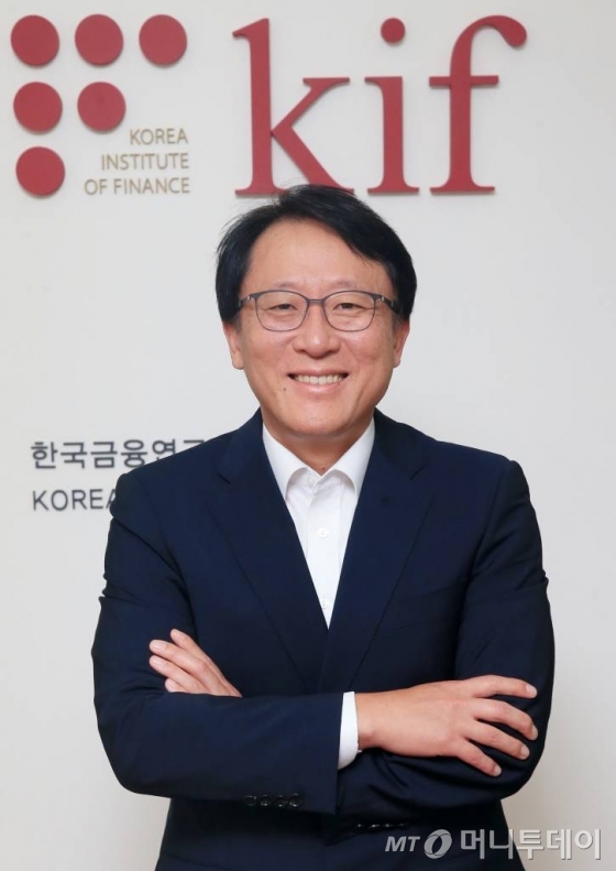 머투초대석 신성환 한국금융원장