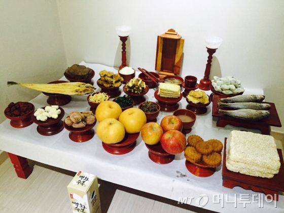 5시간만에 완성된 차례상./사진=박지윤 기자