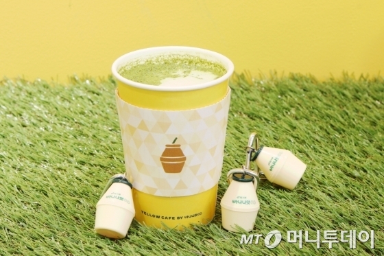 옐로우카페에서 선보였던 '뚱바키링'
