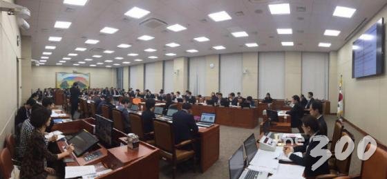 13일 금융감독원, 예금보험공사에 대한 국정감사를 진행한 국회 정무위원회 전경/머니투데이 김성휘