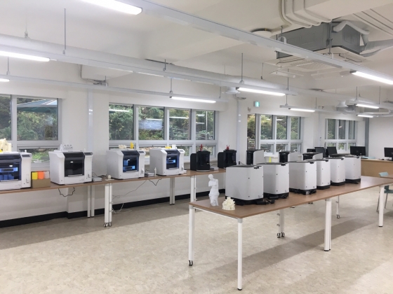 개포디지털혁신파크 1층에 위치한 '상상공작소'. 3D 프린터 등이 있어 상상한 아이디어를 직접 시제품으로 만들 수 있다./사진=남형도 기자