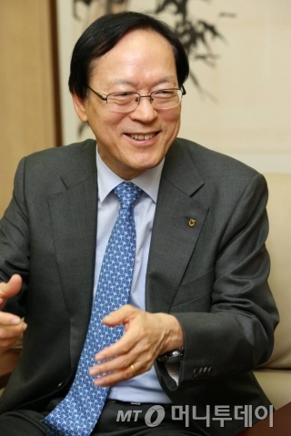 김용환 NH농협금융지주 회장