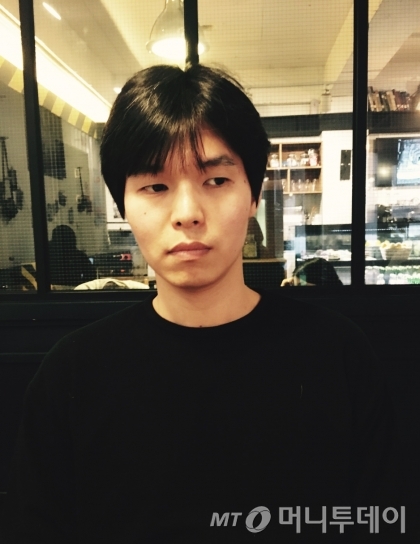 안태운 시인이 제35회 김수영문학상을 수상했다. /사진제공=민음사