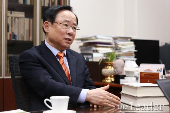 ▲이주영 국회 헌법개정특별위원회 위원장