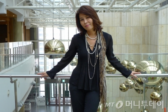 뮤지컬 배우 최정원은 '연기가 힘들지 않느냐'는 질문에 "연기도, 노래도, 춤도 지금이 더 재미있고, 앞으로 더 기대된다"고 자신있게 말했다. /사진=구유나 기자