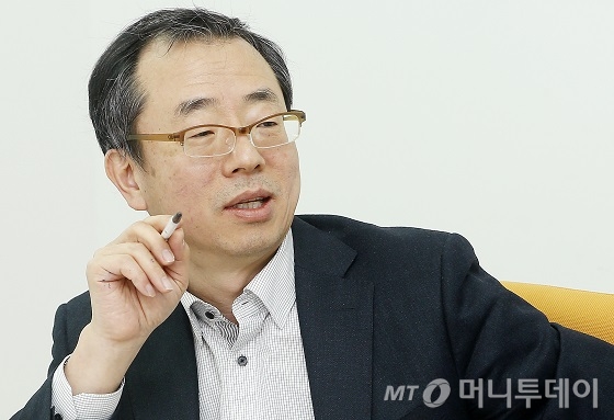 윤석민 서울대 언론정보학과 교수/사진=김휘선 기자