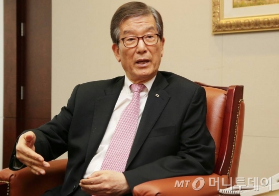 이동걸 KDB 산업은행 회장