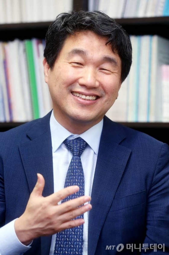 이주호 전 교육부장관 인터뷰/사진=홍봉진 기자