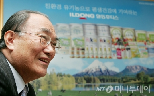 이금기 일동후디스 회장. 일동홀딩스 상호와 제품 상표권을 모두 일동홀딩스가 보유하고 있어 계열분리에 성공한다 해도 상표 사용료 등 부담이 작지 않을 전망이다./사진=머니투데이DB