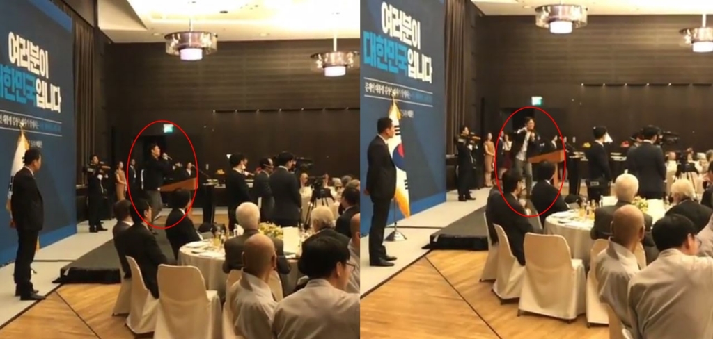 5일(현지시간) 독일 동포간담회 시작 전 개그맨 김영철이 '따르릉'을 열창했다. 다소 엄숙한 분위기에도 김영철은 열심히 춤을 추고 노래를 불렀다./사진=인스타그램 캡처