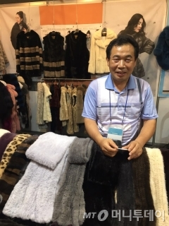 31년 전통의 디자이너 핸드메이트 모피브랜드 태현모피 정태성 대표/사진=중기&창업팀