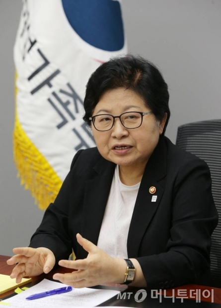 정현백 여성가족부 장관./사진=김창현 기자