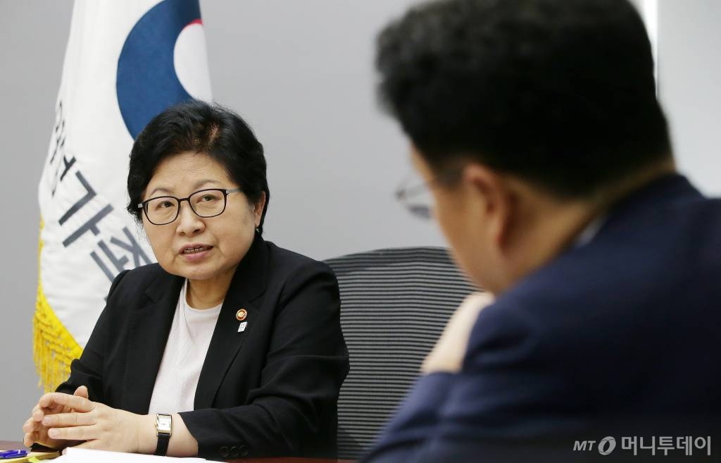 정현백 여성가족부 장관./사진=김창현 기자