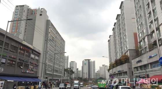 뉴타운 사업 막바지로 교육, 교통, 상업시설 등의 인프라가 갖춰진 서대문구 가재울뉴타운 모습/사진=배규민 기자