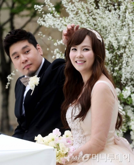 배우 김지우(왼쪽), 요리 연구가 레이먼킴