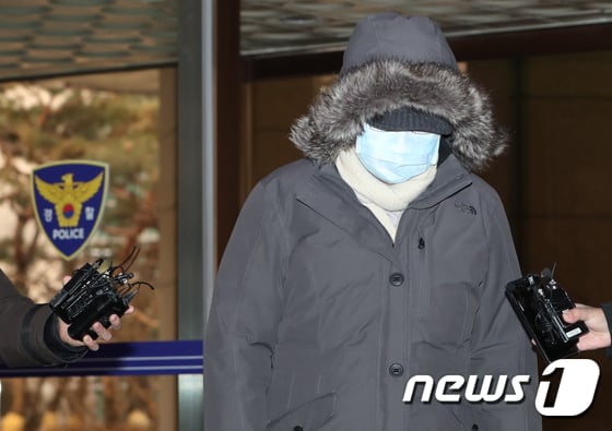 이대목동병원 신생아중환자실 실장이자 주치의 조수진 교수가 26일 오후 서울 종로구 서울지방경찰청에 피의자 신분으로 재소환되고 있다. 2018.1.26/뉴스1 © News1 허경 기자