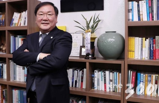 김태년 더불어민주당 정책위의장 인터뷰.