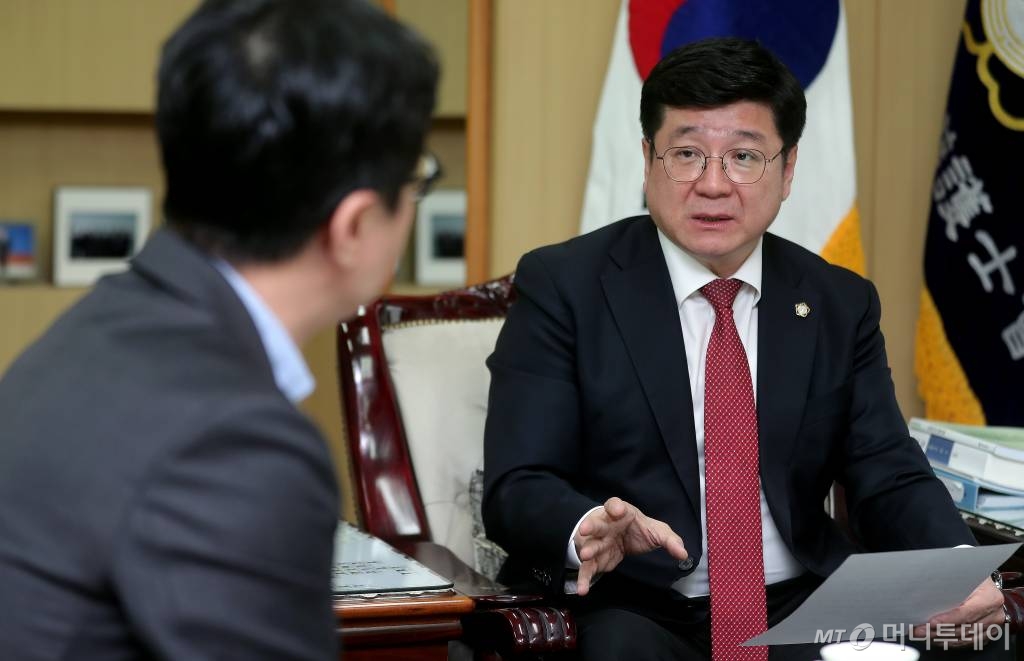 이찬희 서울지방변호사회장/사진=김창현 기자