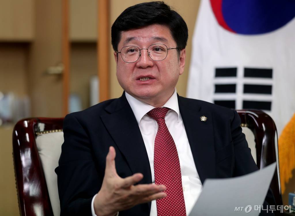 이찬희 서울지방변호사회장/사진=김창현 기자