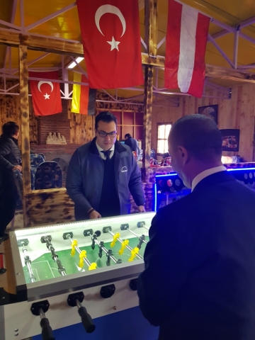 만버스 터키 앙카라 공장에서 직원들이 휴식을 취하고 있다./사진=장시복 기자