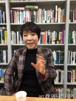 가수 최진희. /사진=김고금평 기자