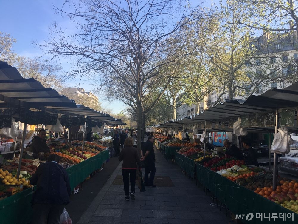 바스티유 시장 전경