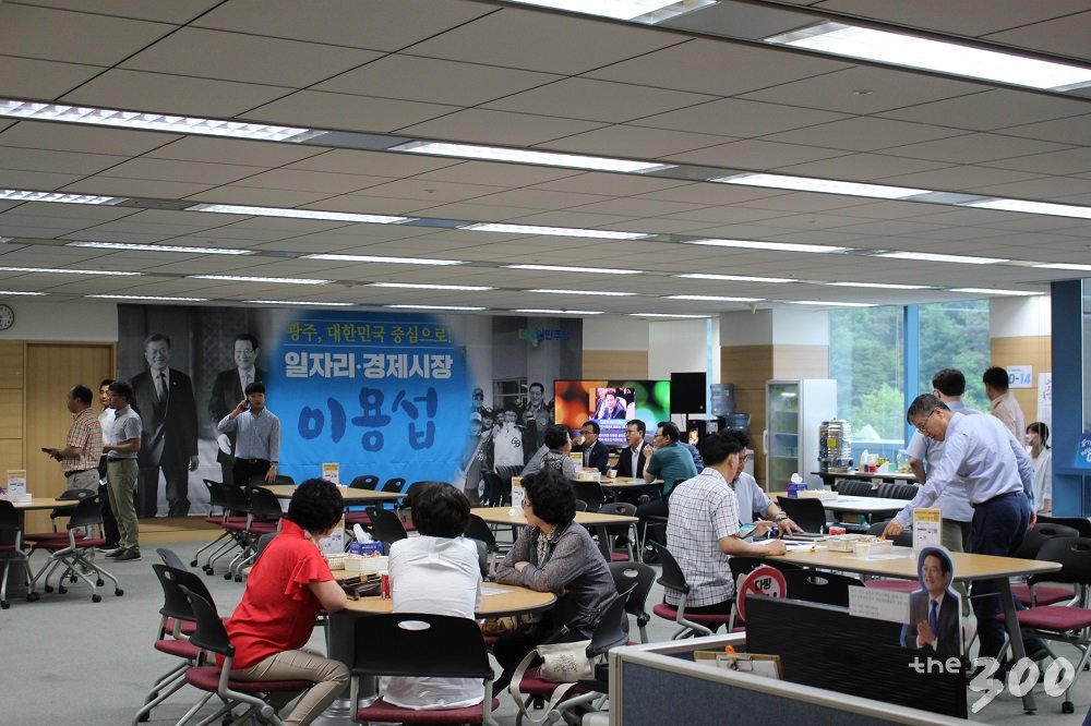 5일 TV토론회에 나선 6.13 지방선거 전북도지사 후보들의 모습. /사진=정진우 기자