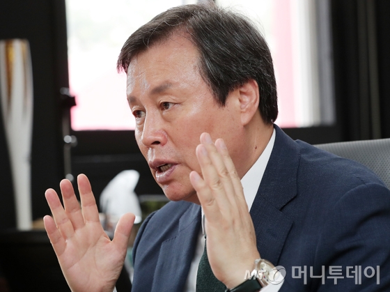 도종환 문화체육관광부 장관./사진=김창현 기자