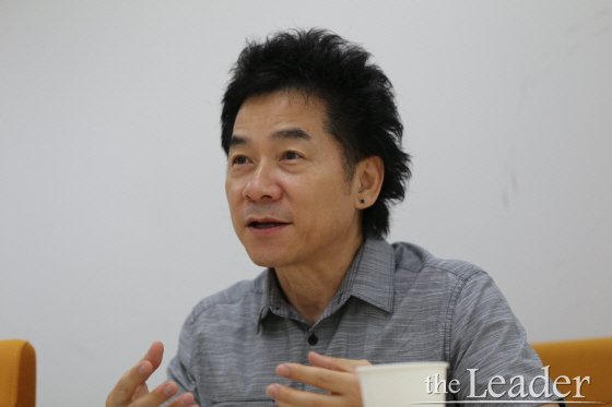 김인석, <소나기>, 2018, 조선화, 217x433cm