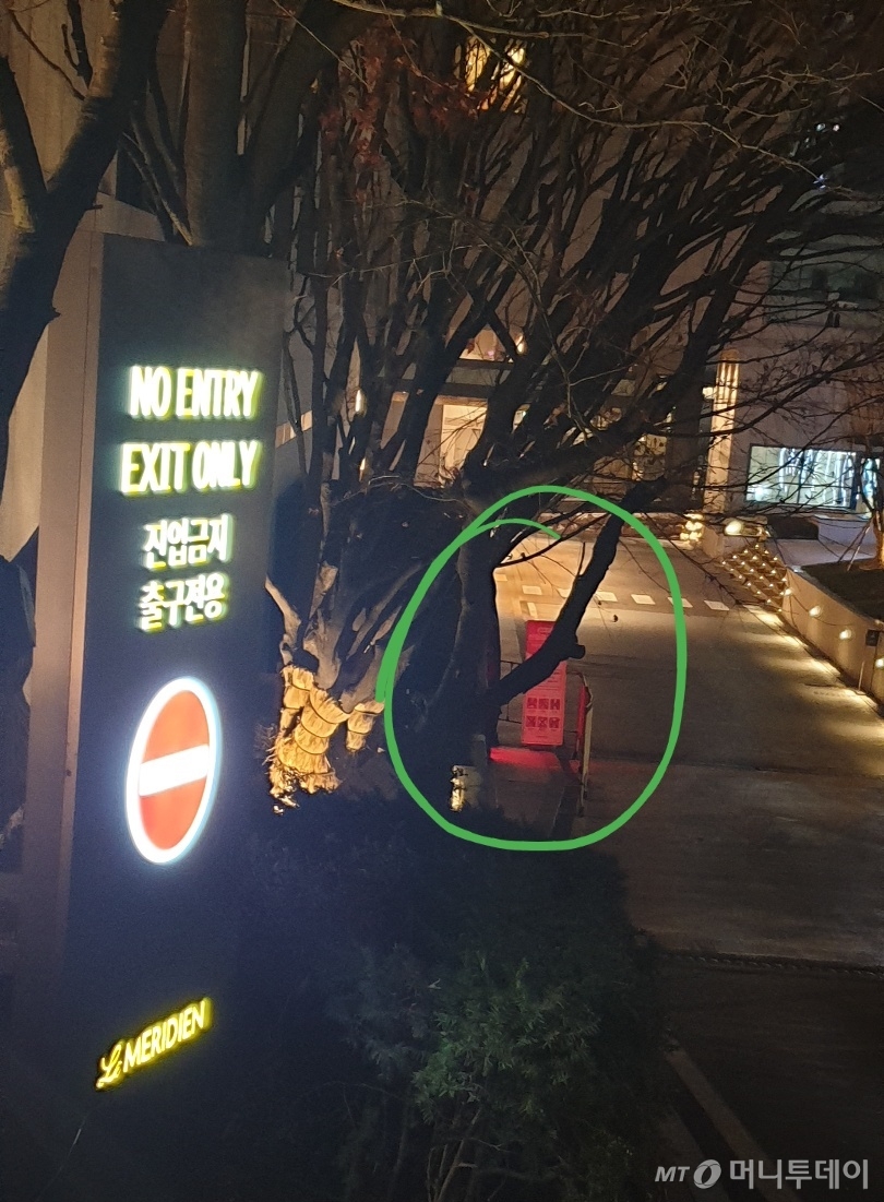 지난달 29일 오후 클럽 버닝썬 앞의 모습. /사진=김휘선 기자