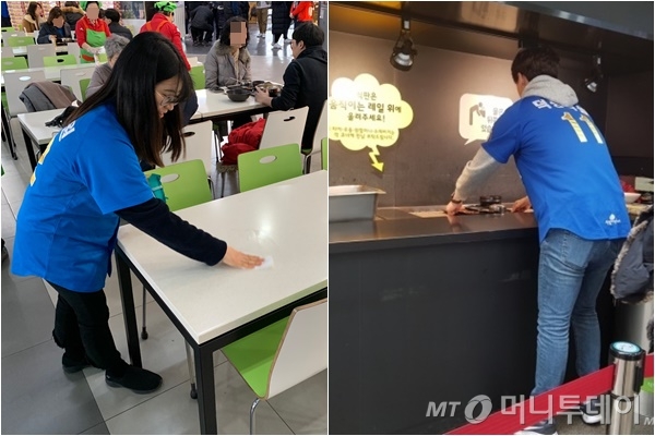 2일 덕평자연휴게소에서 테이블 청소와 식기반납대 정리를 하는 모습. /사진=이지윤 기자, 이강준 기자