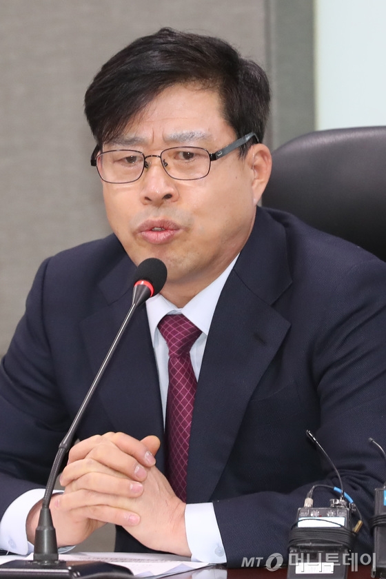 장현국 한국사립유치원협의회(한사협) 공동대표가 지난해 12월27일 서울 여의도 국회 의원회관에서 열린 유치원·어린이집 공공성 강화 특별위원회에서 모두발언을 하고 있다./사진=뉴스1