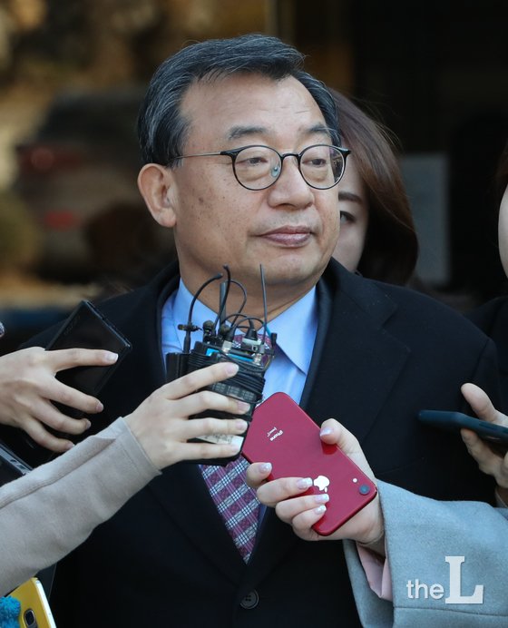 청와대 홍보수석 시절 KBS의 세월호 보도에 개입한 혐의로 재판에 넘겨진 이정현 무소속 의원./사진=뉴스1