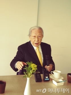 김병기 화백. /사진=김고금평 기자