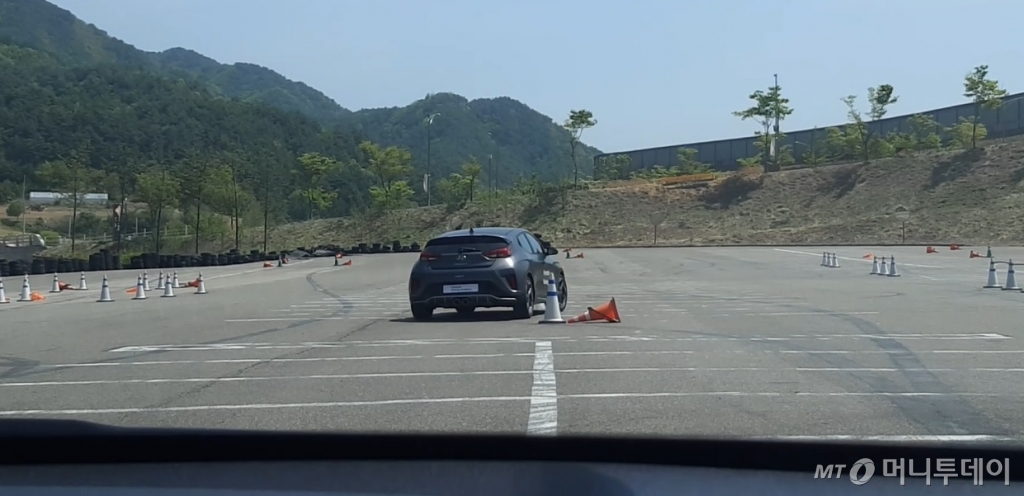 지난 8일 강원 인제서 진행된 현대 드라이빙 아카데미 실제 모습. /사진=이건희 기자