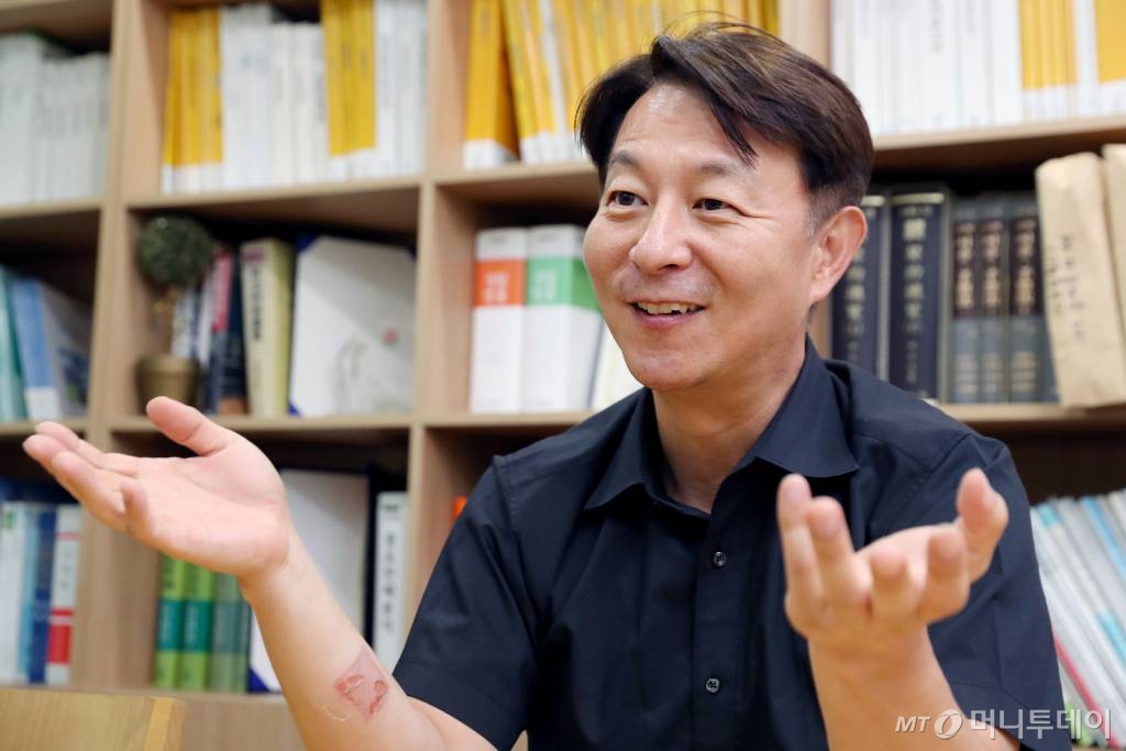 '빵변' 유튜브 운영자 이동구 변호사(법무법인 참)/사진=이기범 기자