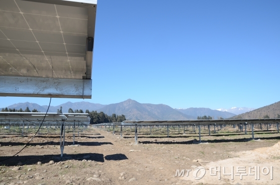 칠레 오이긴스주 렝고 인근에 한국동서발전이 건설 중인 8㎿급 링코나다(rinconada) 태양광발전소 전경. /사진=유영호 기자 yhryu@