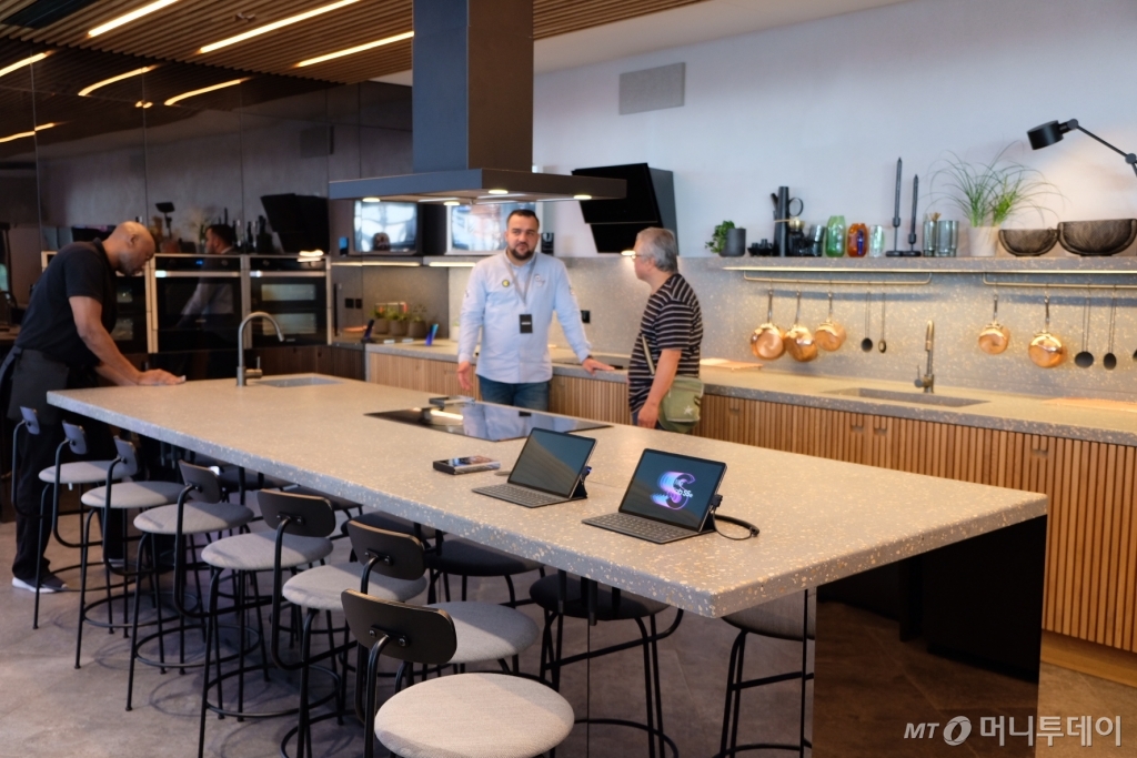 8일(현지시간) '삼성 킹스크로스'에 위치한 '스마트키친'. /사진=박소연 기자