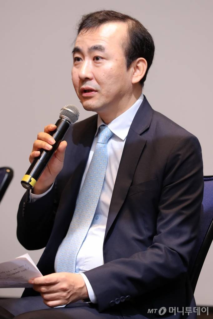 이세훈 금융위원회 금융정책국장이 22일 서울 종로구 포시즌스 호텔에서 열린 머니투데이 주최 '2019 인구이야기 팝콘(PopCon)'에서 '인구와 금융의 미래'에 대해 토론하고 있다. / 사진=이기범 기자 leekb@