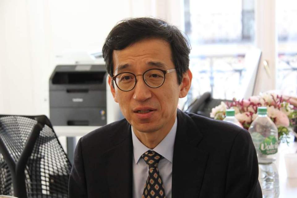 39년 만에 재개관한 주프랑스한국문화원의 진해웅 원장. /사진제공=문화체육관광부