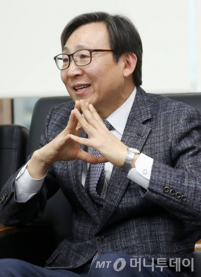 문재도 수소융합얼라이언스추진단 회장/사진=김휘선 기자 hwijpg@