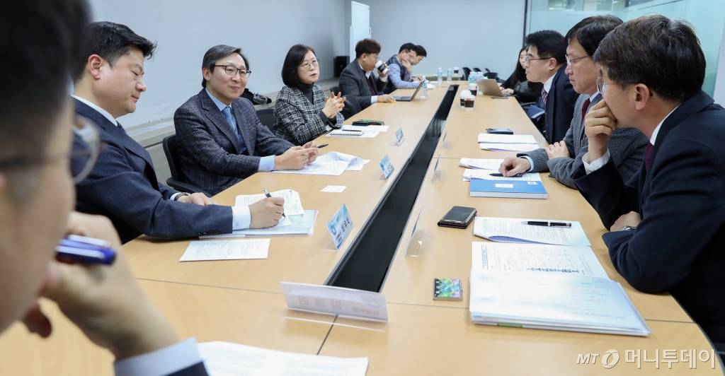 14일 오후 서울 서초구 H2KOREA에서 열린 수소경제로드맵 1주년 관련 지상좌담회. / 사진=이기범 기자 leekb@