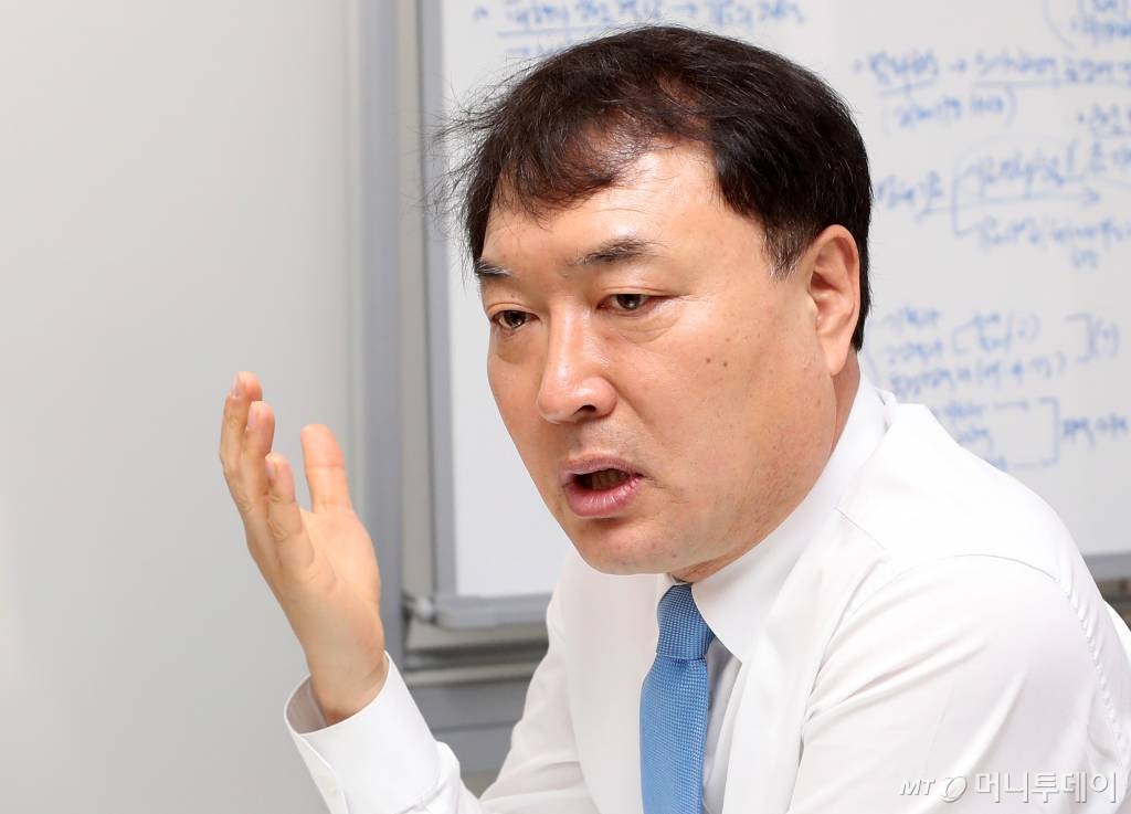 황희석 법무부 인권국장 겸 검찰개혁추진단장 인터뷰 / 사진=김휘선 기자 hwijpg@