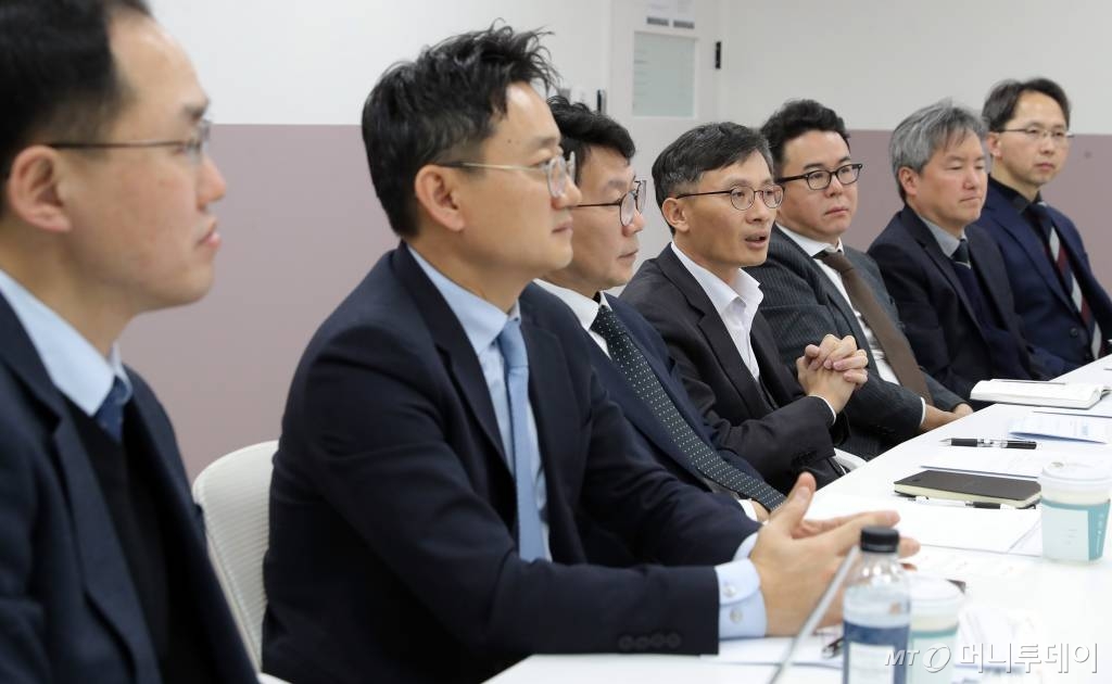 22일 종로구 정부서울청사 스마트워크센터에서 머니투데이 주최로 열린 기획재정부 재경관 좌담회. / 사진=이기범 기자 leekb@