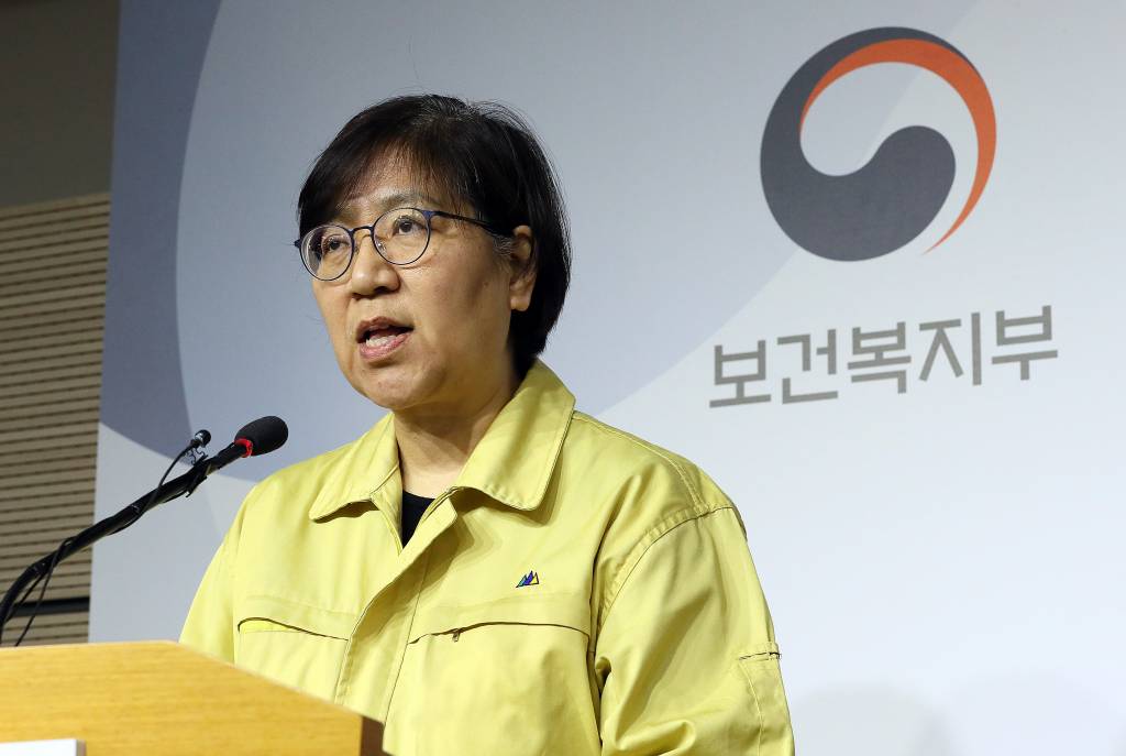 정은경 중앙방역대책본부장(질병관리본부장)이 30일 오후 정부세종청사에서 우한 폐렴(신종 코로나바이러스 감염증) 국내 발생현황을 발표하고 있다. /사진=뉴시스