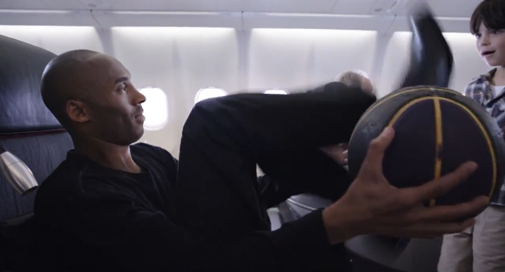 터키 항공 광고 속 코비 브라이언트. /사진=유튜브 캡쳐