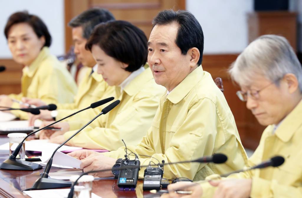  정세균 국무총리가 28일 오후 종로구 정부서울청사에서 열린 신종 코로나바이러스 대응 관계장관회의에서 모두발언을 하고 있다. / 사진=사진부 기자 photo@