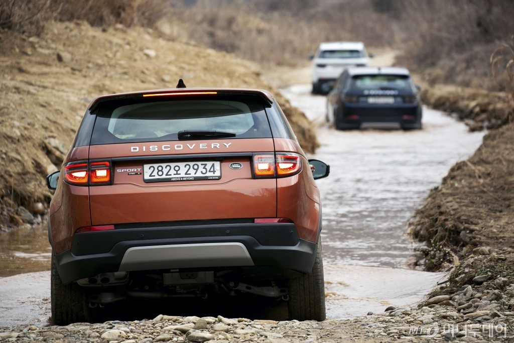 랜드로버 '뉴 디스커버리 스포츠'. /사진제공=재규어랜드로버코리아